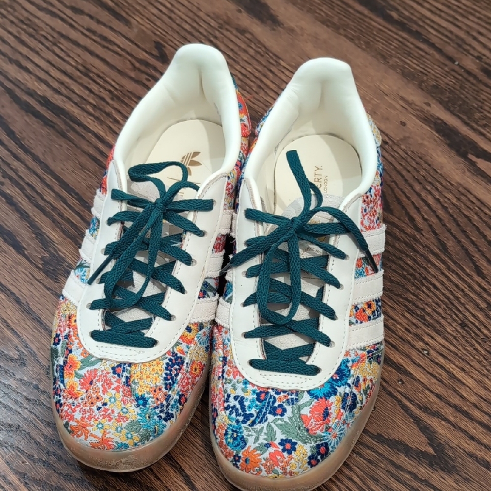 Adidas gazelle X Liberty London Floral